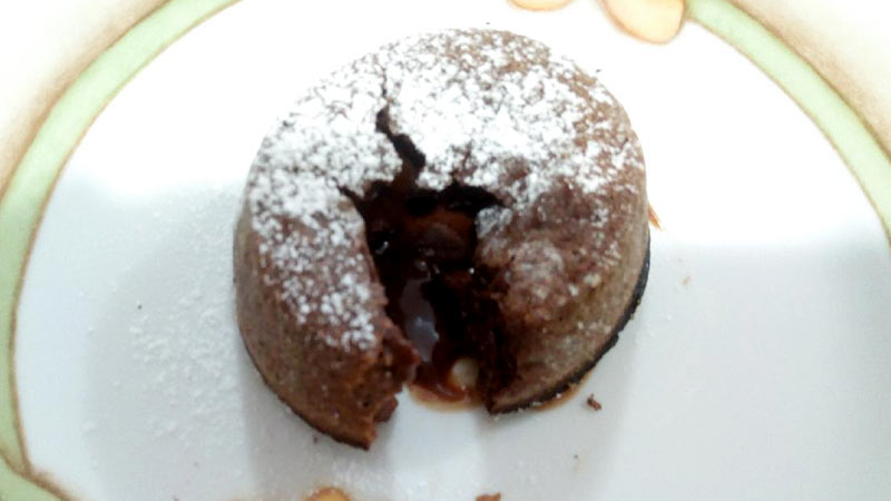 Tortino al cioccolato, arancia e cannella