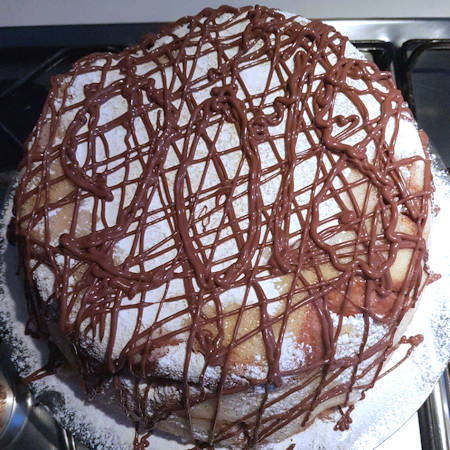 Zuccotto di pandoro con crema alle nocciole