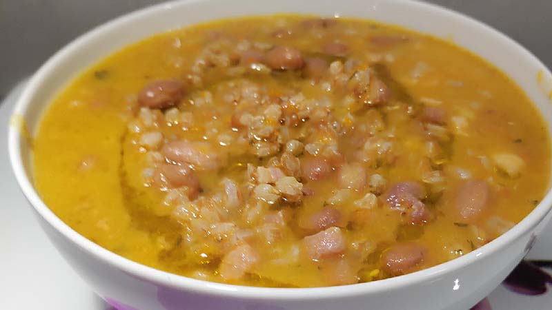 Zuppa di farro e fagioli