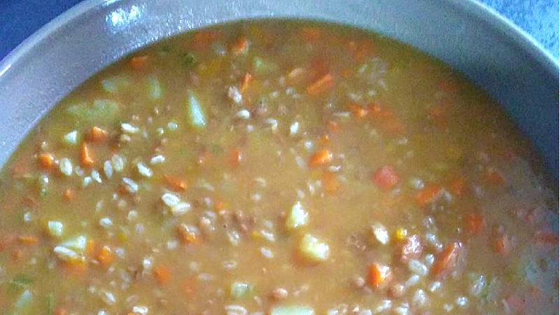 Zuppa di lenticchie con farro